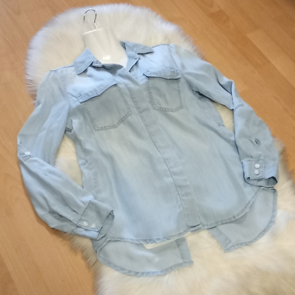 Sam Edelman Chambray Long Sleeved Top - Picture 10 of 14